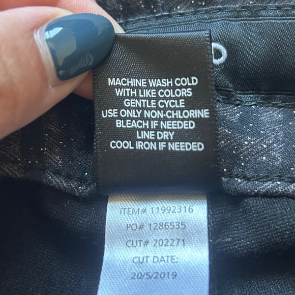 Torrid Patterned Pants - Picture 5 of 8